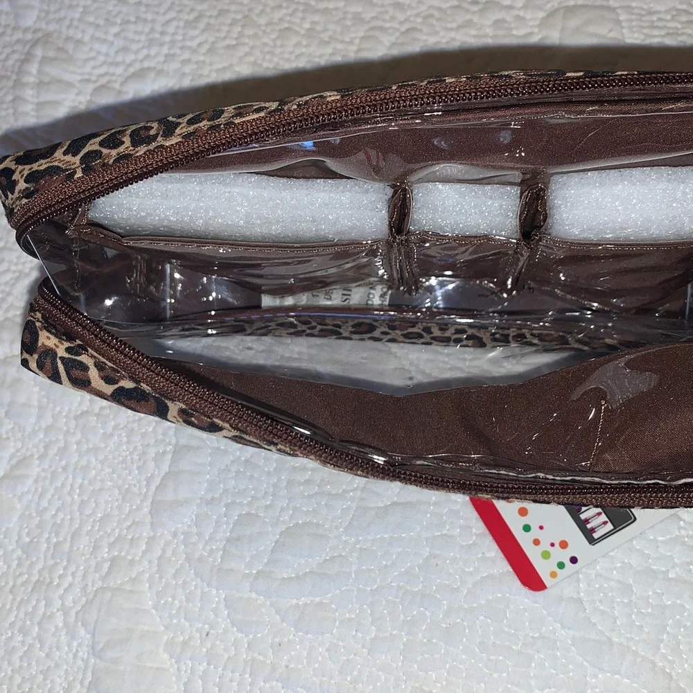 In•Bag Make-Up Case, Animal Print & Clear Front, 4 Compartments, Zip Top, NWT - Picture 6 of 9